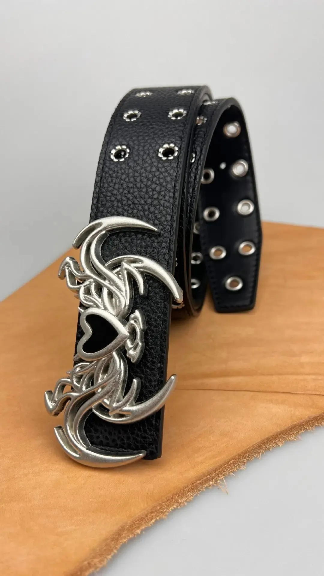 New Punk Embossed Love Belt - Versatile Gothic Style